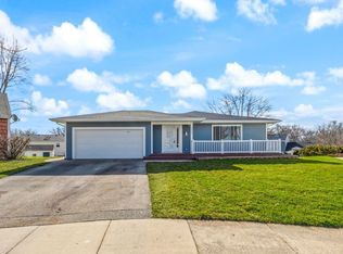 1575 Adams Ave, Saint Charles, IL
