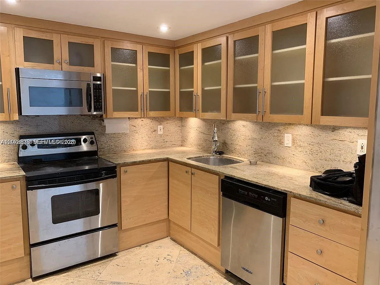 2 bed, 1229 sqft, $2,600 — Photo 1