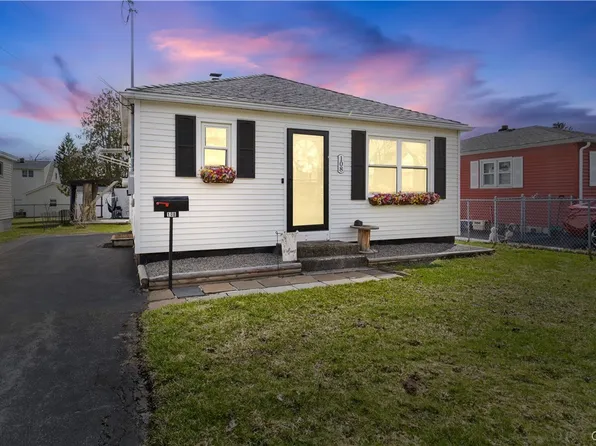 108 Hazel Ave, East Syracuse, NY 13057