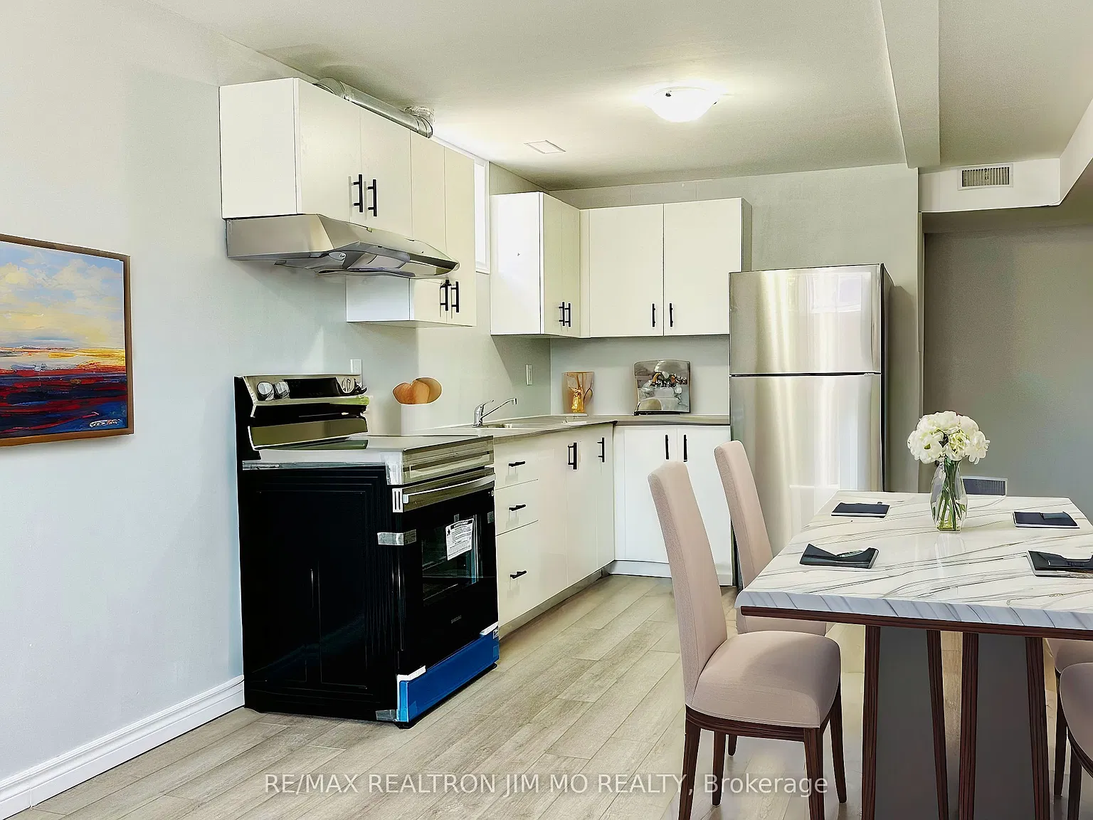 3 bed, $2,000 — Photo 4