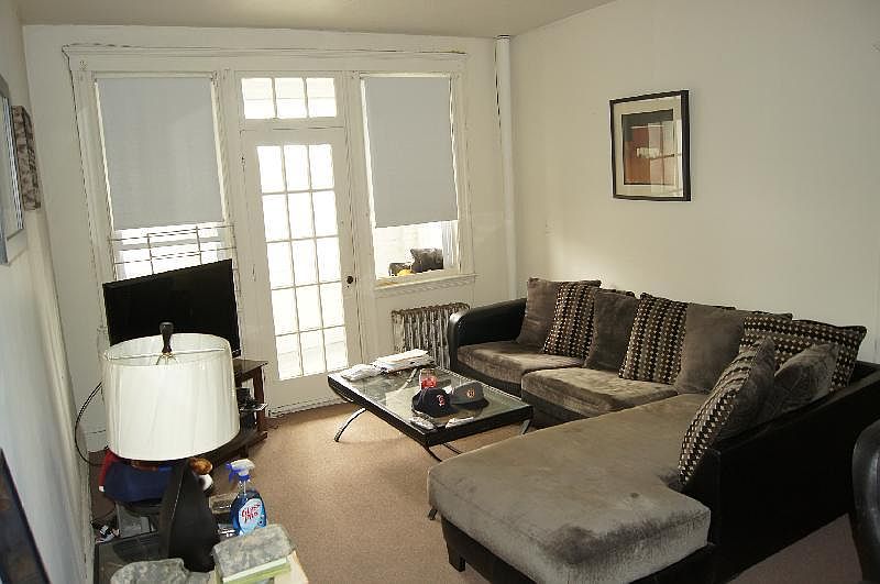 2nd image of 1638 Commonwealth Ave APT 2B