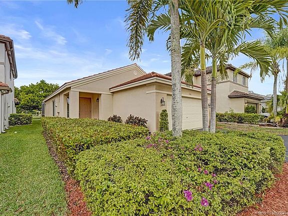 2nd image of 4365 Pine Ridge Ct