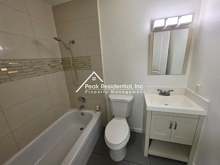 4431 Palm Ave #3 — Photo 16