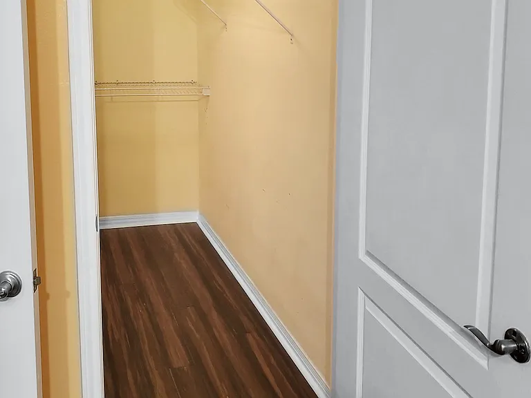 2505 San Gabriel — Photo 3