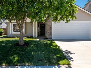 8276 Preston Way, Sacramento, CA 95828