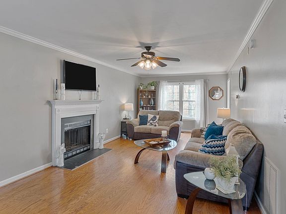 5th image of 89 Riverside Dr
