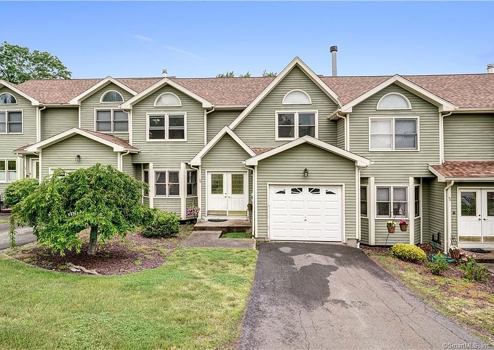 1st image of 36 Lexington Pl N #36