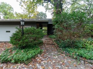132 Grace Ln, Barrington, IL 60010