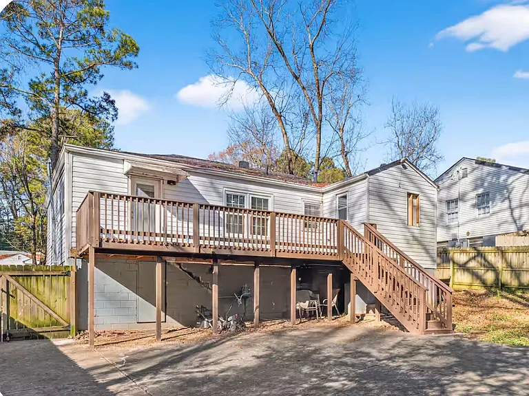 1145 Shepherds Ln — Photo 17