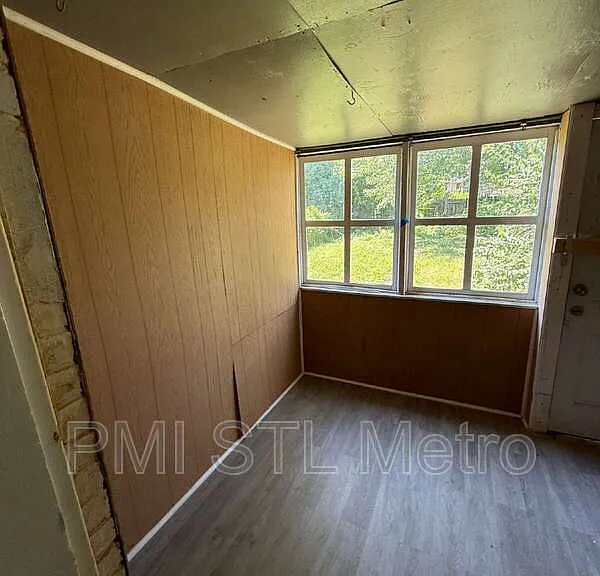 5952 Kennerly Ave — Photo 8