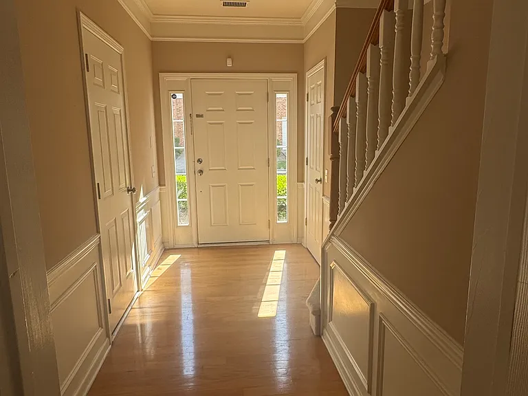 5512 Werburgh St — Photo 2