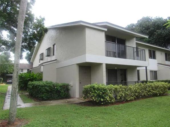 115 Gardens Dr APT 204, Pompano Beach, FL 33069