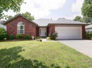 3944 W Madison Pl, Springfield, MO 65802