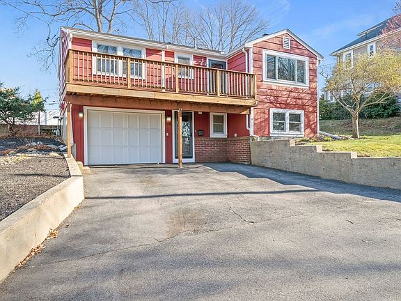 2nd image of 149 Glenrose Ave