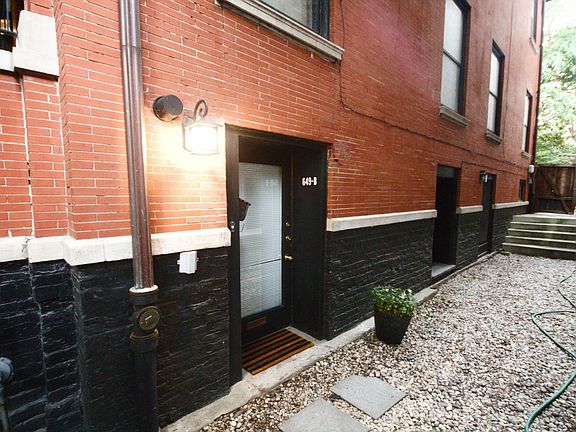 Private entrance.