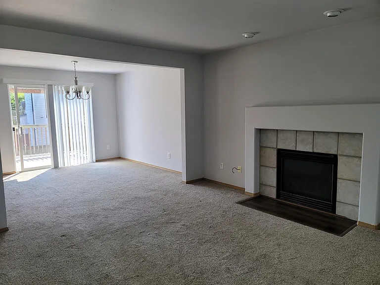 9532 17th Pl NE — Photo 3