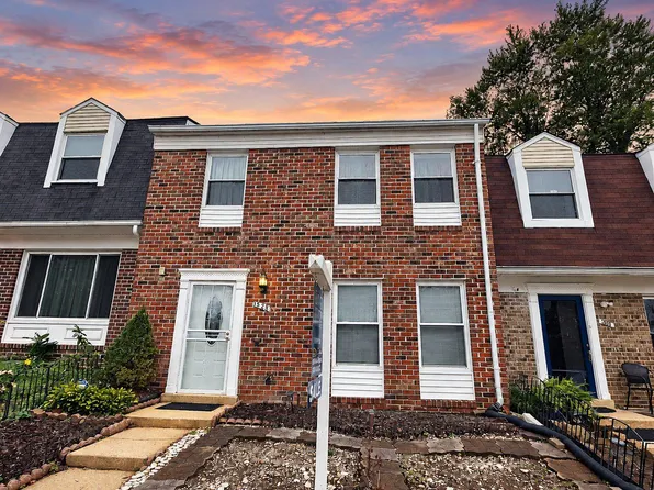528 Peacock Dr, Landover, MD 20785