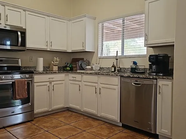 2174 W Roundwood Pl, Tucson, AZ 85745