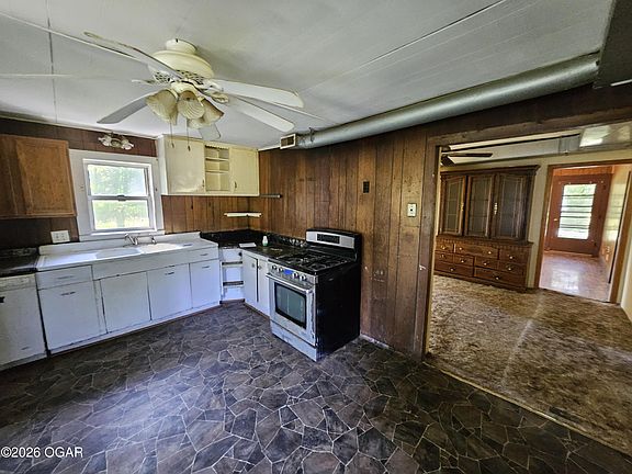 4th image of 2539 Lawrence Rd #2170