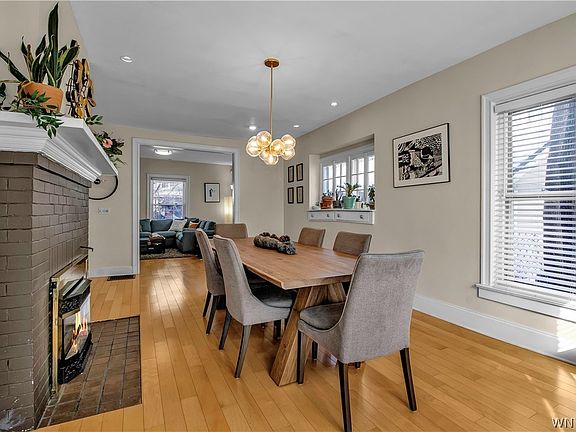 3rd image of 219 Ashland Ave