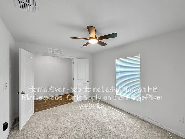 4579 Midland St — Photo 8