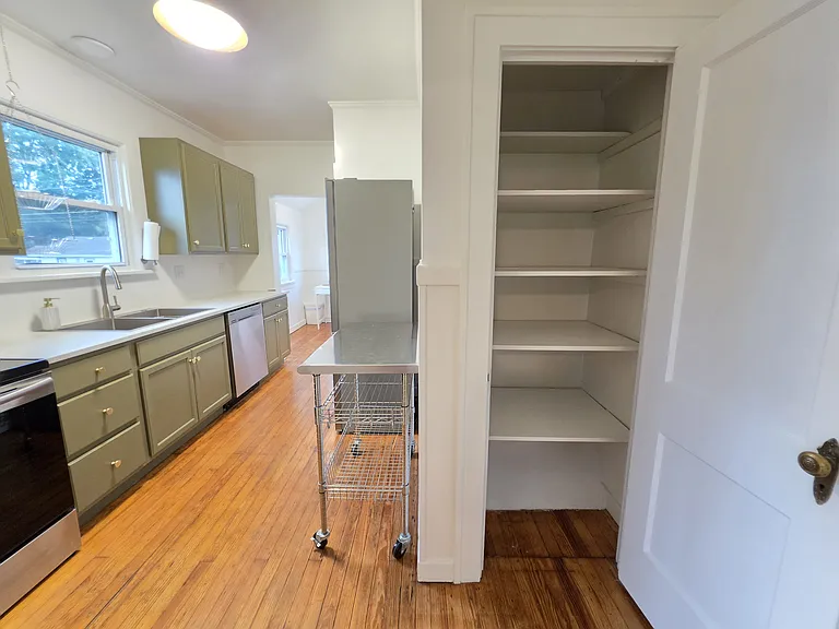1334 Charlotte Ave — Photo 11
