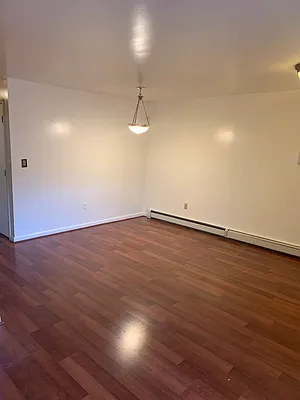 Rented by Compass | media 49