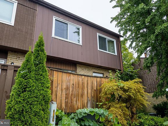 4th image of 3814 Twin Lakes Ct