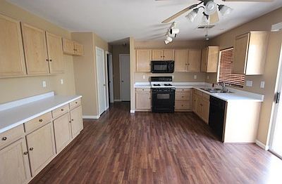 3rd image of 4352 Sparkle Crest Ave