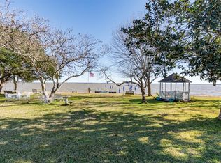 440 High Crest Dr, Pointblank, TX 77364