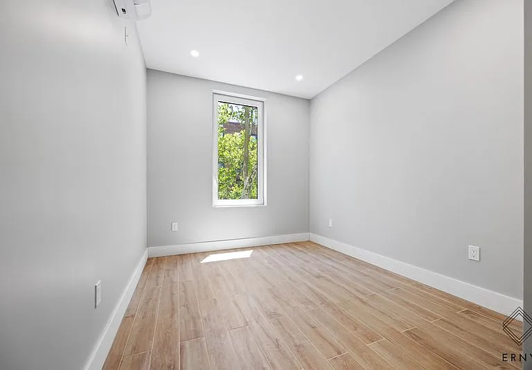 809 Midwood St #2B — Photo 6