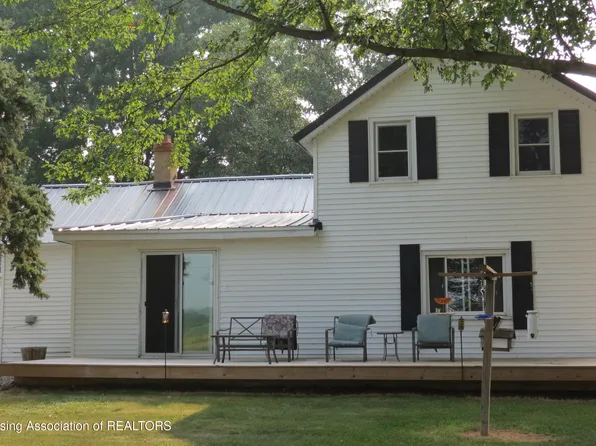 6058 N Meridian Rd, Elsie, MI 48831