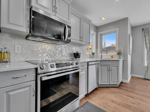 1235 Rutherford Rd SW, Edmonton, AB T6W 1H4