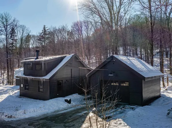 17 Capen Road, Winhall, VT 05340