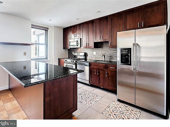 3rd image of 2601 Pennsylvania Ave APT 750