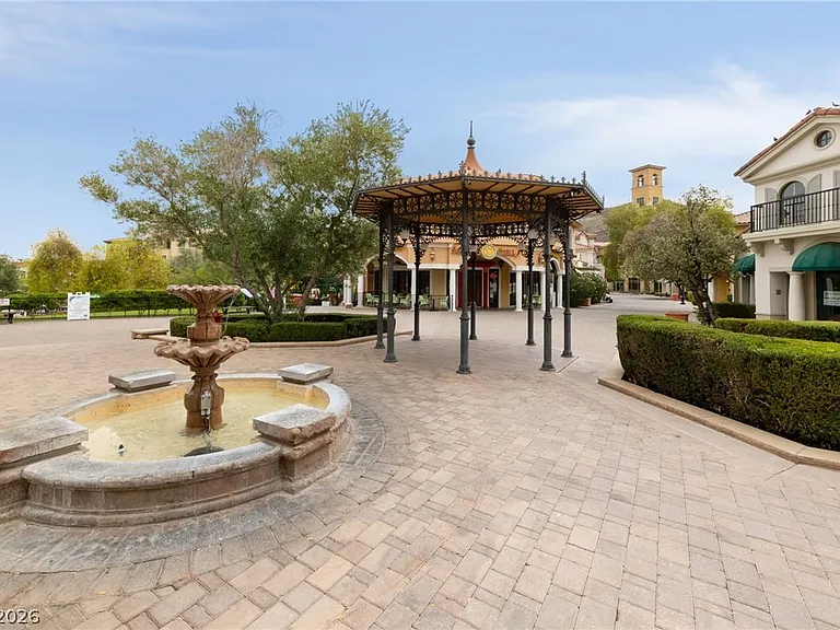 1 Vita Fresco Ct — Photo 47