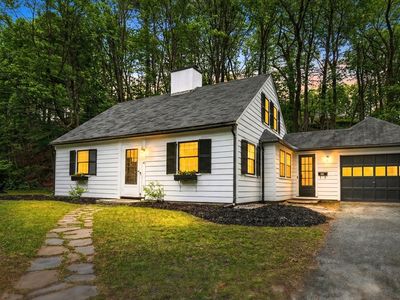 63 Lexington Rd, Concord, MA, 01742