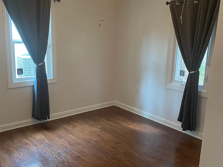 435 N Fairview Ave — Photo 8