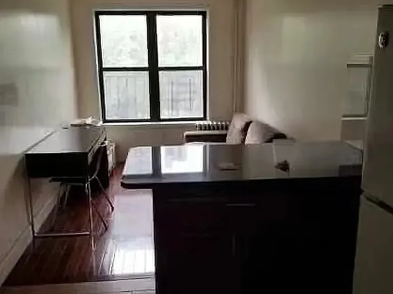 50 Allen St #3A — Photo 3