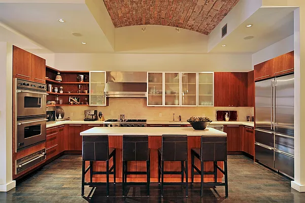 Rented by Corcoran | media 26