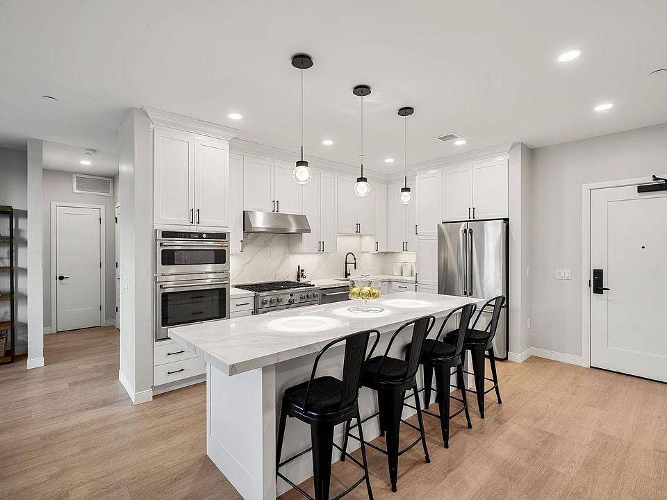 1st image of 18 Artisan Drive #505