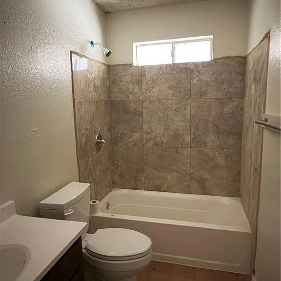 904 W Caffery Ave #2 — Photo 6