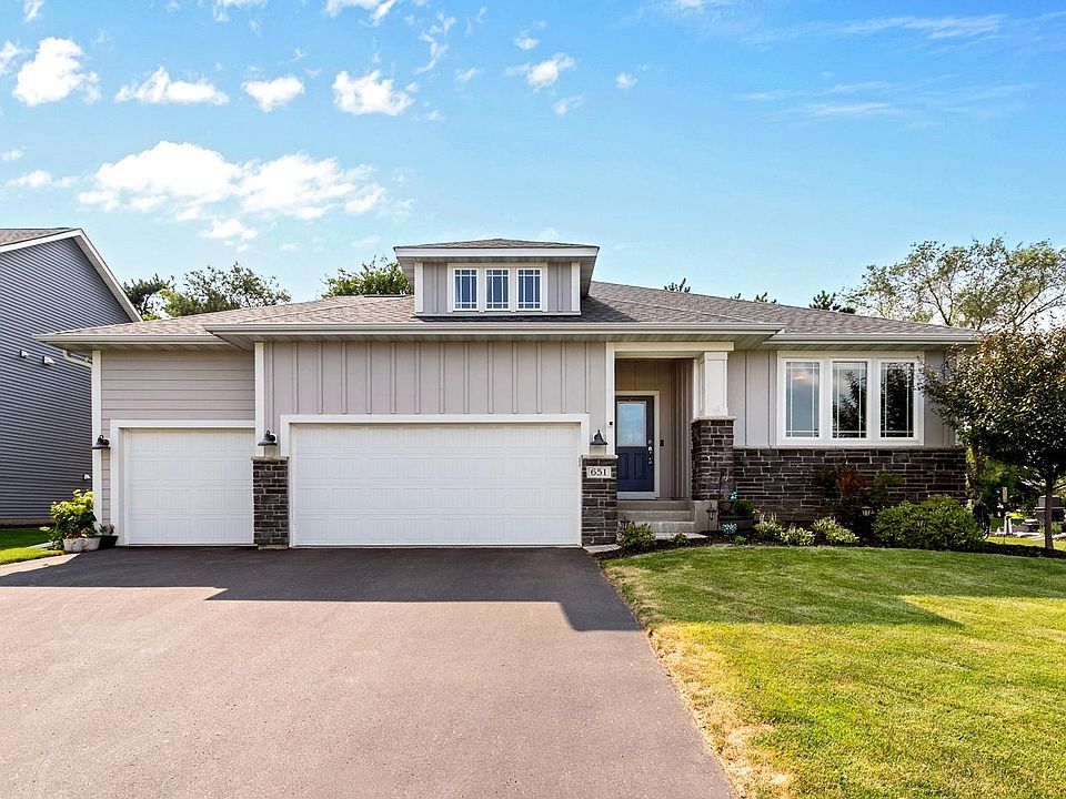 1st image of 651 Elizabeth Way