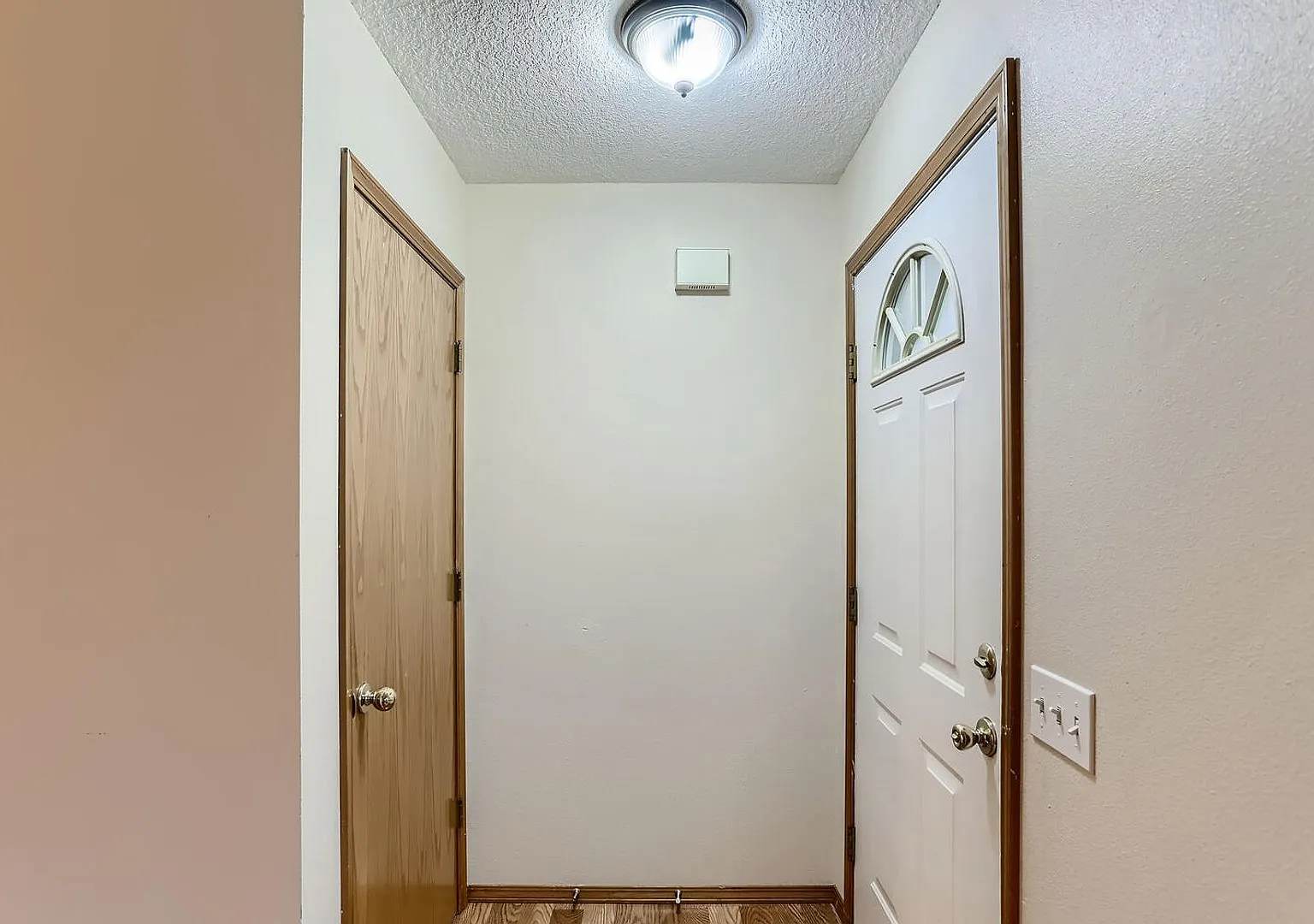 Beautiful 3 Bed 2.5 Bath Beaverton Home! — Photo 3