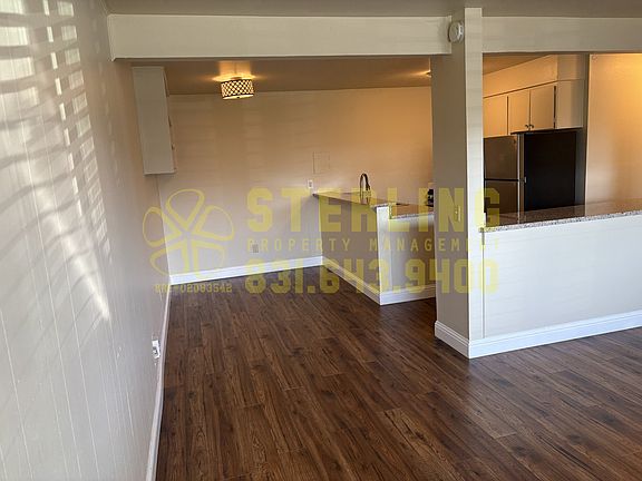 4th image of 1042 Forest Ave #1042F20