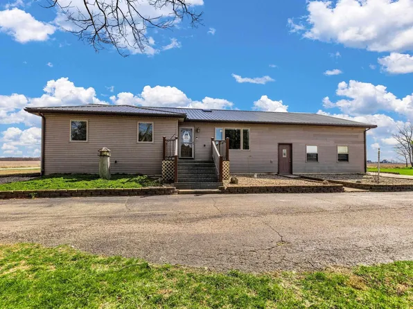 104 S Meridian Rd, Rochester, IN 46975