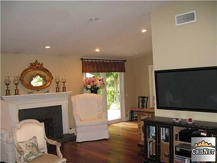5th image of 1485 Valecroft Ave