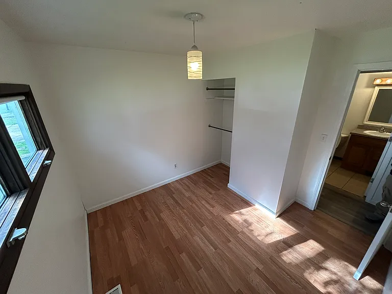 1882 Paul Dr — Photo 18
