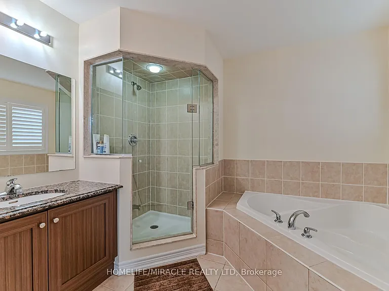 105 Sky Harbour Dr — Photo 13