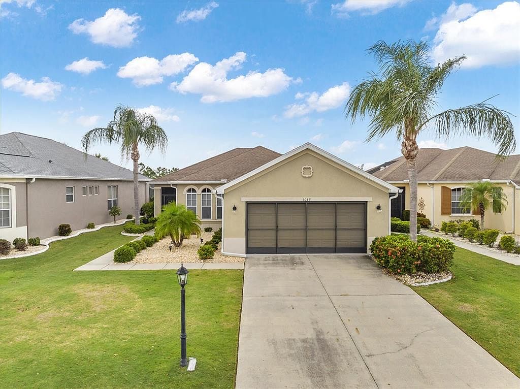1049 Emerald Dunes Dr, Sun City Center, FL 33573 Zillow
